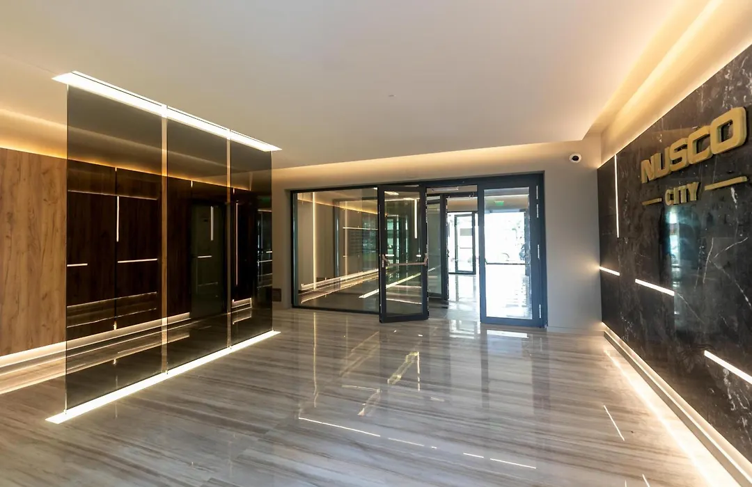 Stylish 1Br Apartment With Balcony In Vibrant Business Area-1